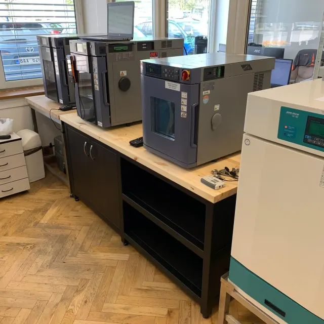 Laboratorní stůl pro klimakomory Testo – foto 2