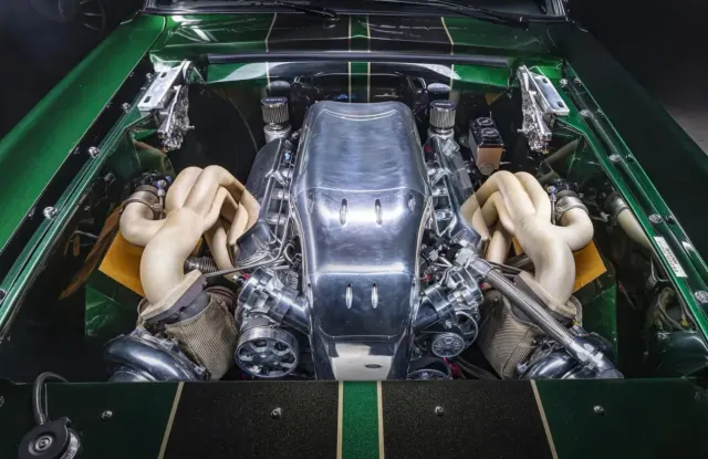 Mustang „Helleanor“ – sání pro 1 700 koní – foto 2