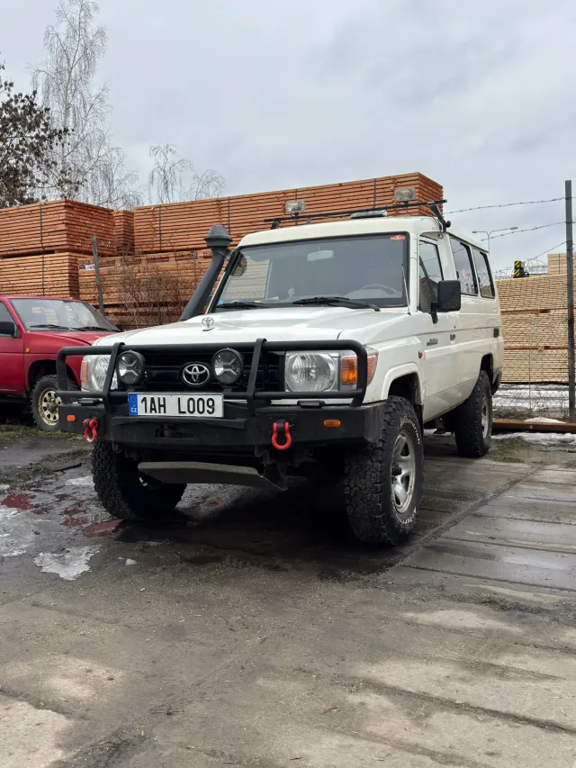 Nárazník na míru – Toyota Land Cruiser