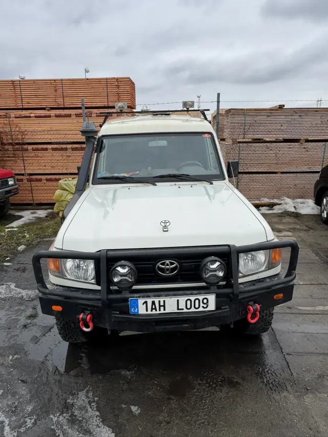 Nárazník na míru – Toyota Land Cruiser – foto 4