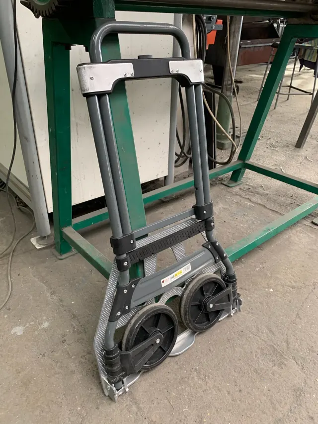 Oprava plastove casti rucniho voziku